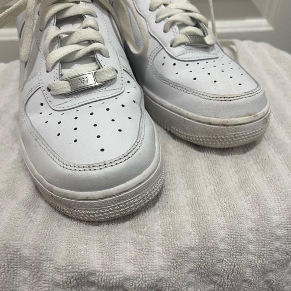 Nike Airforce 1 size 8 - Picture 2 of 9